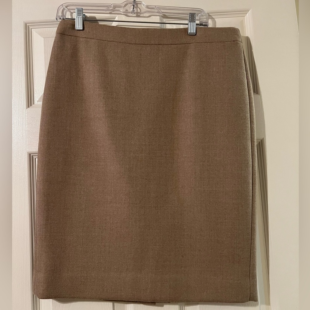 J. Crew Wool Pencil Skirt in Camel Size 10 - Picture 2 of 7